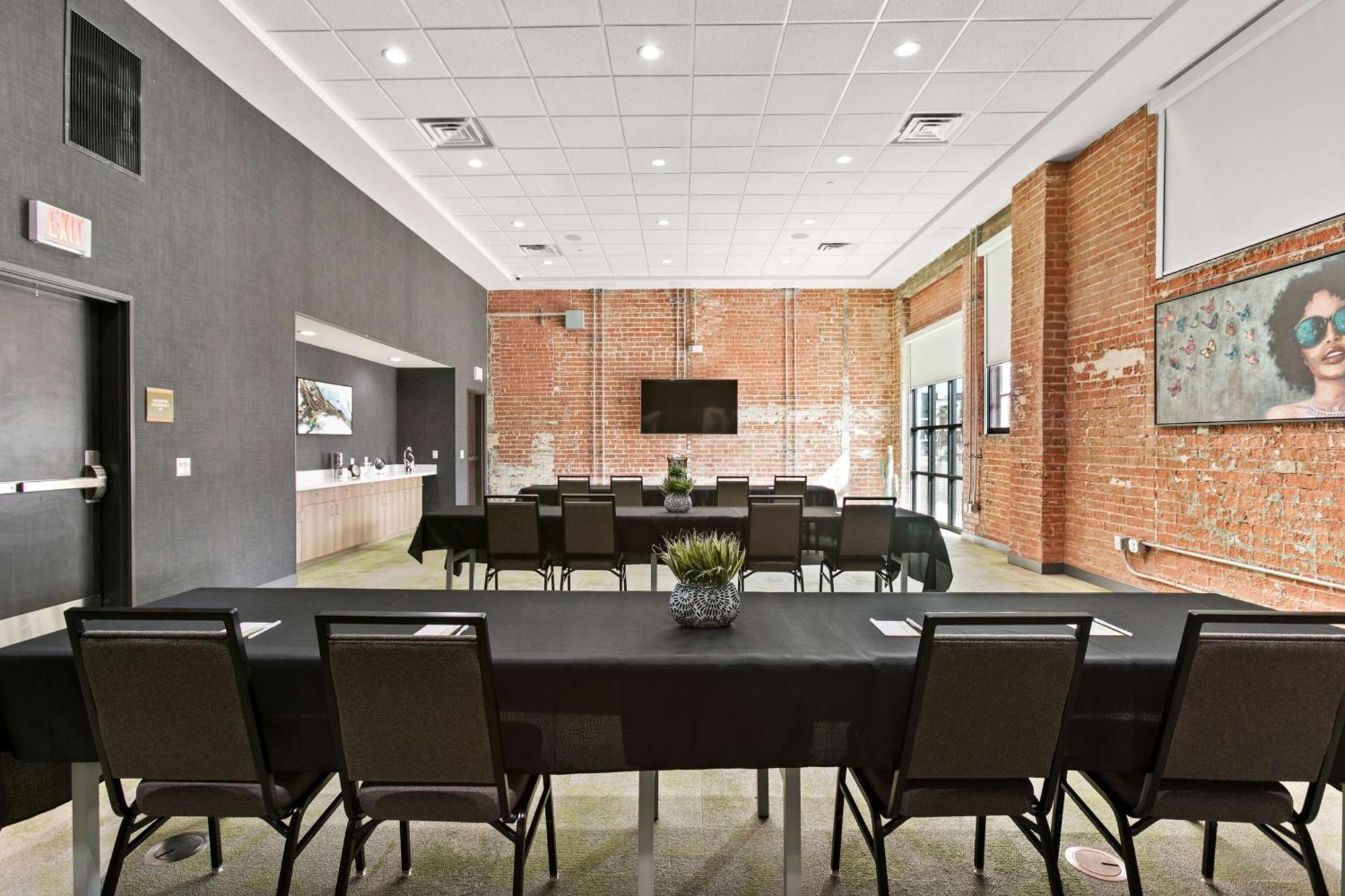 Home2 Suites By Hilton Phoenix Downtown Eksteriør billede
